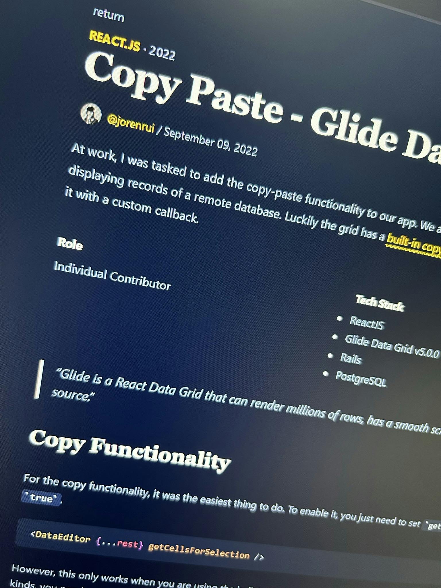 A picture of a blog post entitled "Copy Paste - Glide Data Grid" by @jorenrui / September 09, 2022.